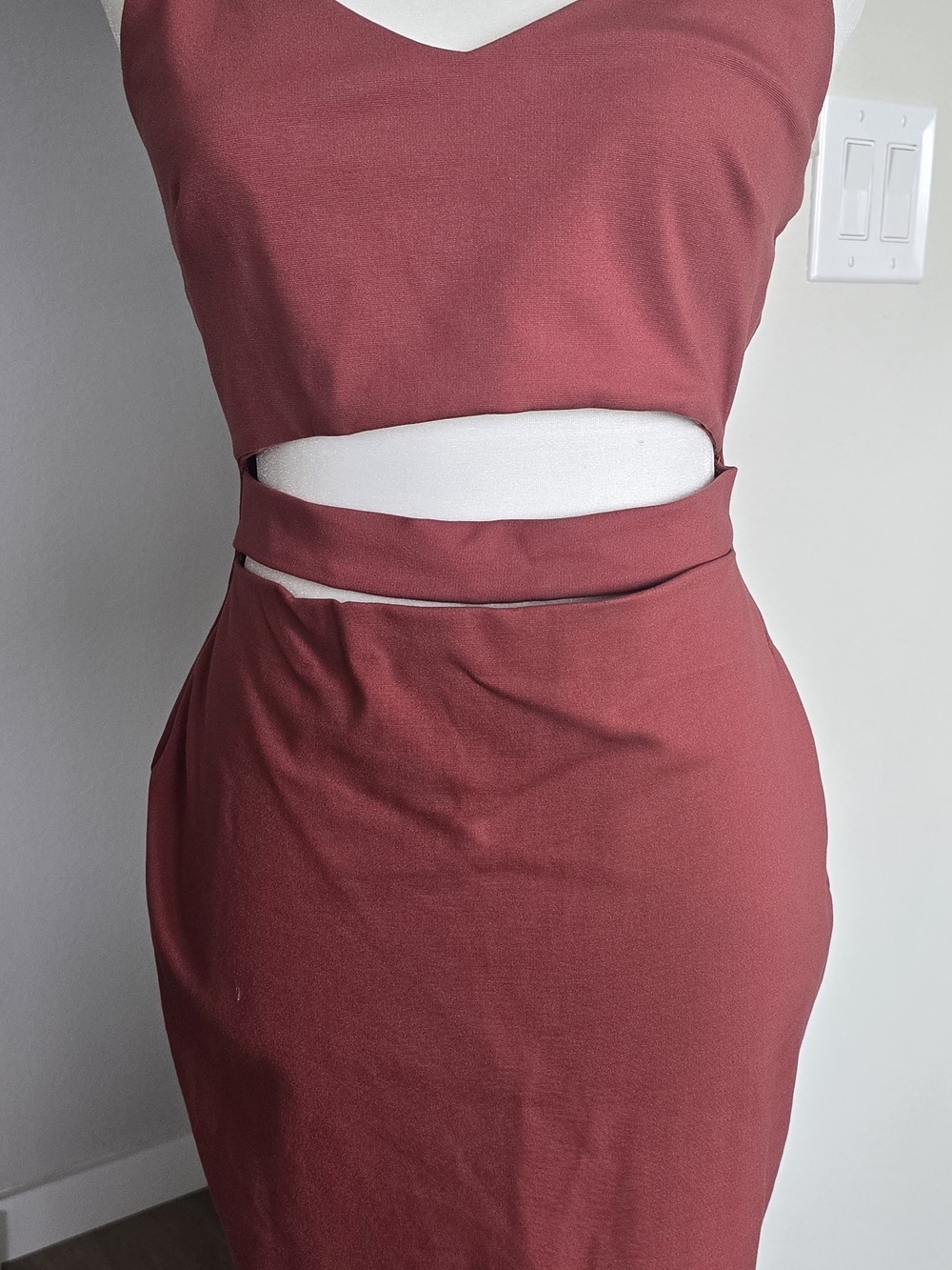 Windsor Rosewood Cutout Midi Dress